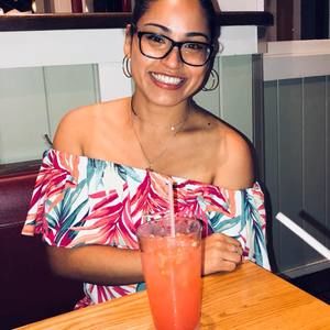 Meet your Posher, Valeska